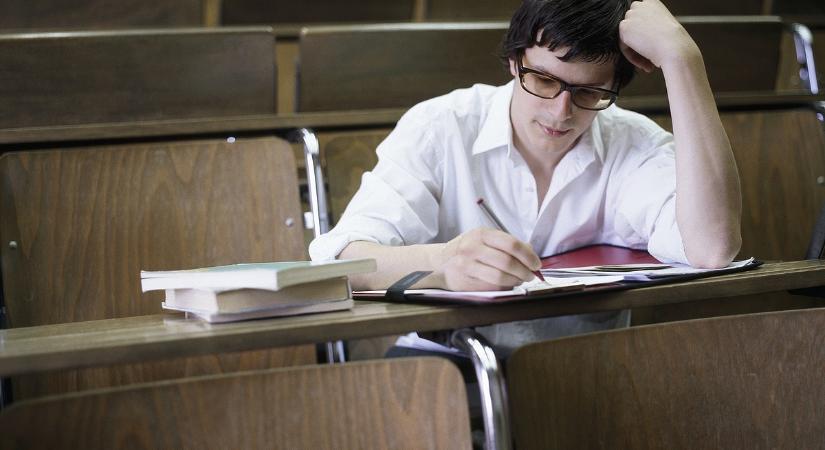 Nem mindegy, mikor tanult - ennyit érnek az egyetemi évek a nyugdíj szempontjából