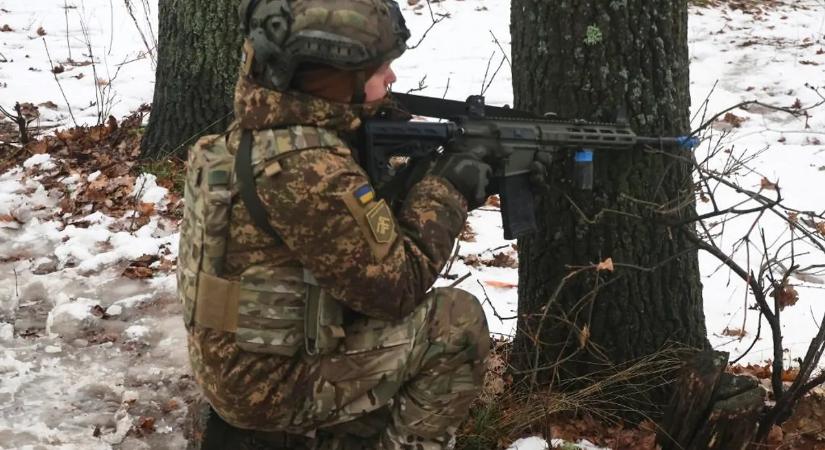 Drámai felvételek igazolják: kegyetlenül hurcolják a frontra az embereket Ukrajnában