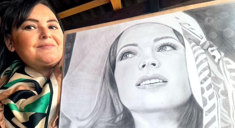 A portrérajzolás ad szabadságot az ügyintézőnek – Bilkei Anita minden alkotása elmesél egy saját történetet