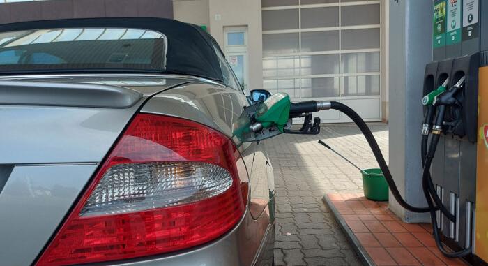 Újabb drágulás jön a hazai kutakon, most ennyivel emelik az árakat