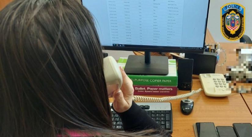 Elképesztő lehúzás: hatmillió forintot adott át az álrendőrnek