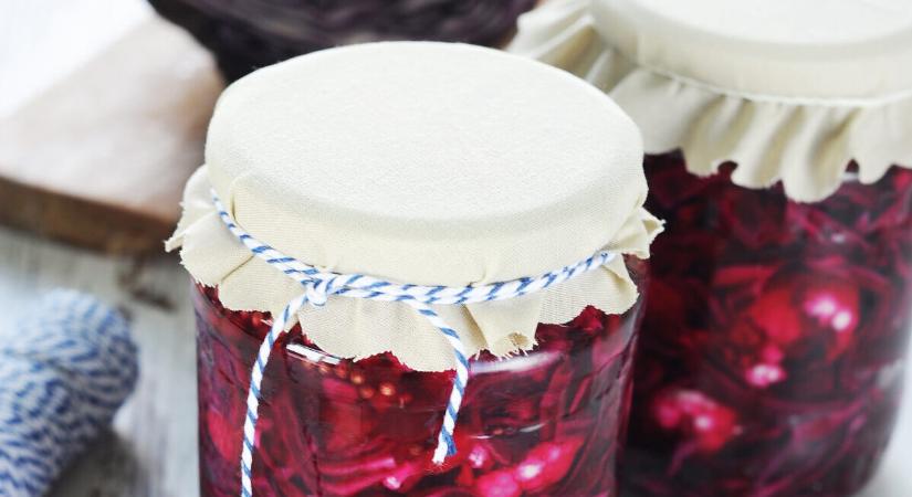 Savanyított vörös káposzta karfiollal