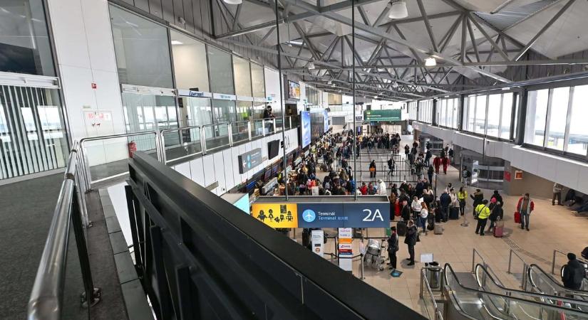 Bővítik a ferihegyi repteret, a parkoló helyén lesz a vasúti terminál, új helyre kerül a check-in és a poggyászfeladás
