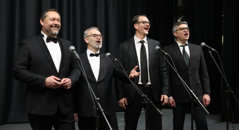 Szenvedély és romantika – Világhírű slágerek a Tenorok előadásában