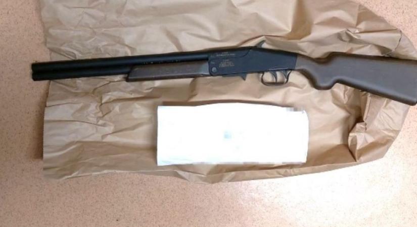 Lecsapott a TEK, elfogták a fegyvereseket – videó