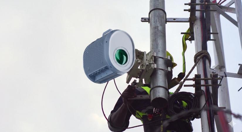 Új eszközt jelentett be a fénysugaras hálózatot építő Taara