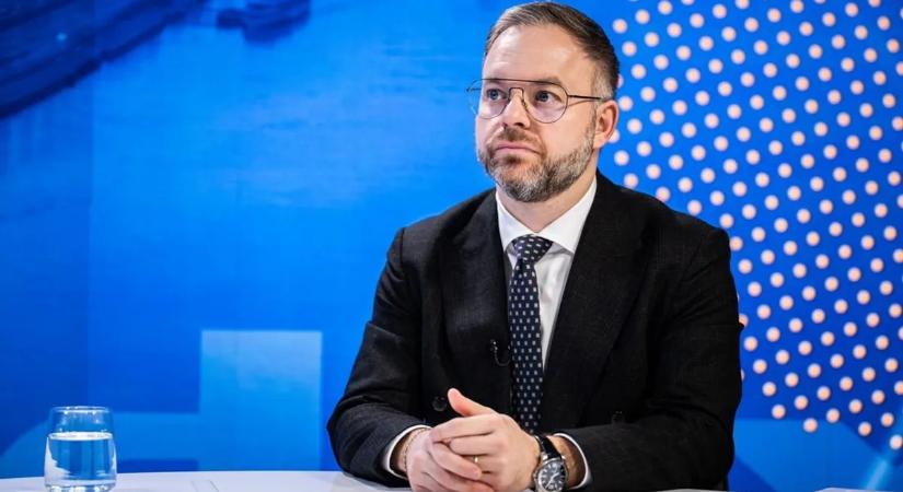 Orbán Balázs: Ukrajna egyedül nem képes folytatni a háborút