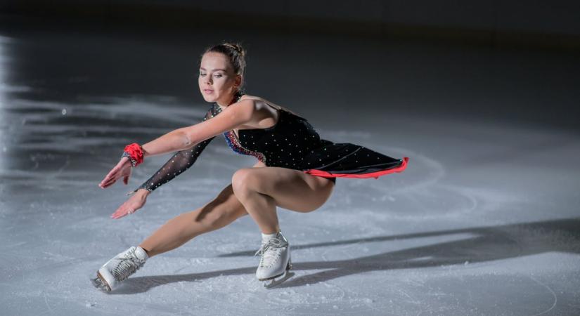 A mellbimbó nem látszódhat – 4 szabály, amit nem ismertél a műkorcsolyázók ruhájával kapcsolatban