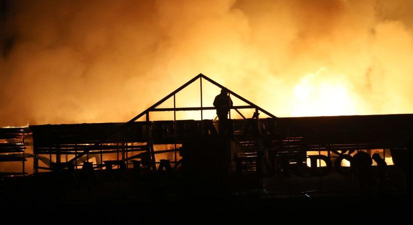 Nem csak az avasi kilátó gyulladt ki, fotókon a porrá égett miskolci nevezetességek