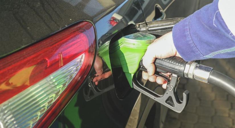 Most jön a durva árrobbanás a kutakon? Szerdától kell a mélyebb bankszámla, ha tankolni mész!