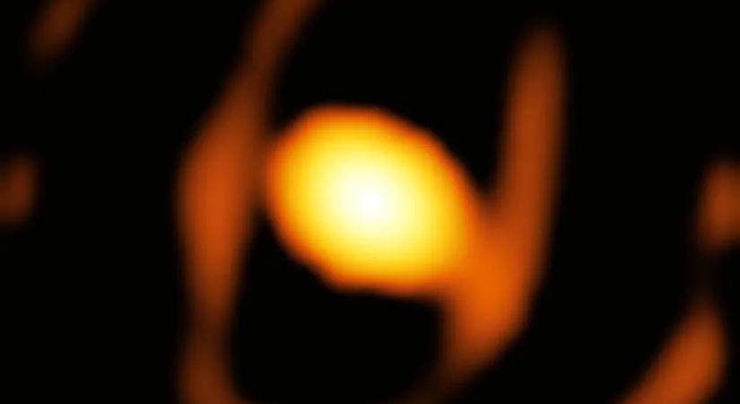 Úgy tűnik, felrobbanni készül az ismert univerzum egyik legnagyobb csillaga