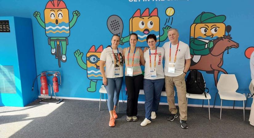 Olyan különleges érmet kapott a szentesi úszó, még a repülőtéren is gratuláltak neki