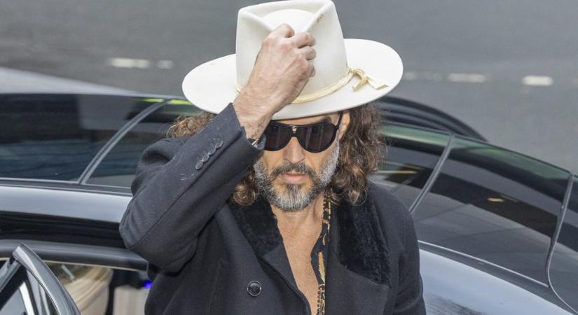 Ismét ártatlannak vallotta magát a szexuális zaklatással és erőszakkal vádolt Russell Brand