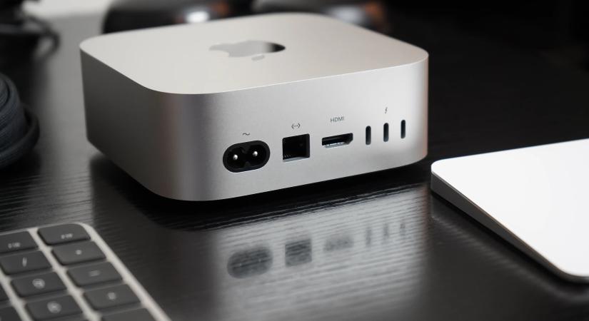 Jöhetnek az ici-pici csavarokat ici-pici Macekbe csavarozó amerikai kezek