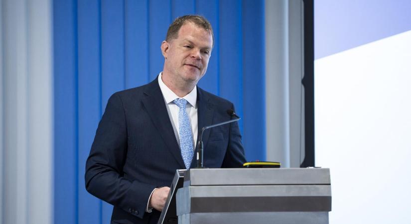 Az NMHH elnöke szerint a médiahatóságnak nincs dolga a Fidesz háborúval riogató új kampányvideójával