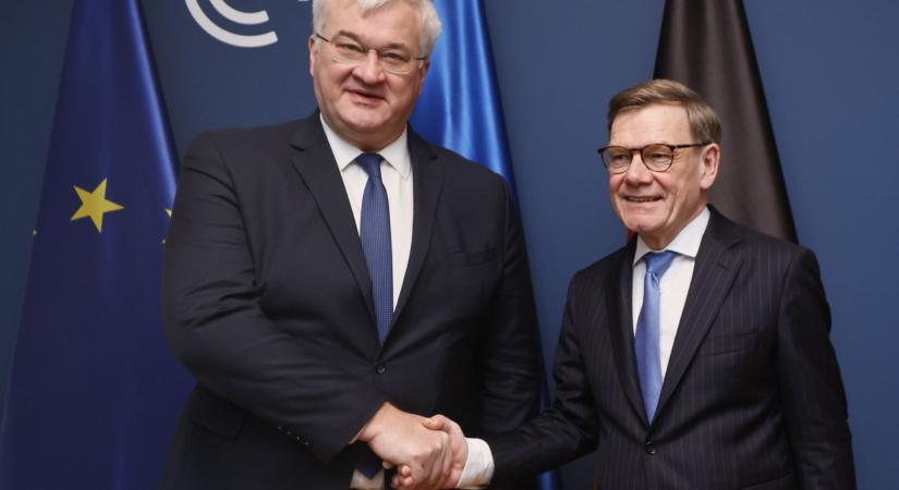 A német külügyminiszter szerint Magyarország és Szlovákia nem fogja sokáig blokkolni az Oroszország elleni szankciókat