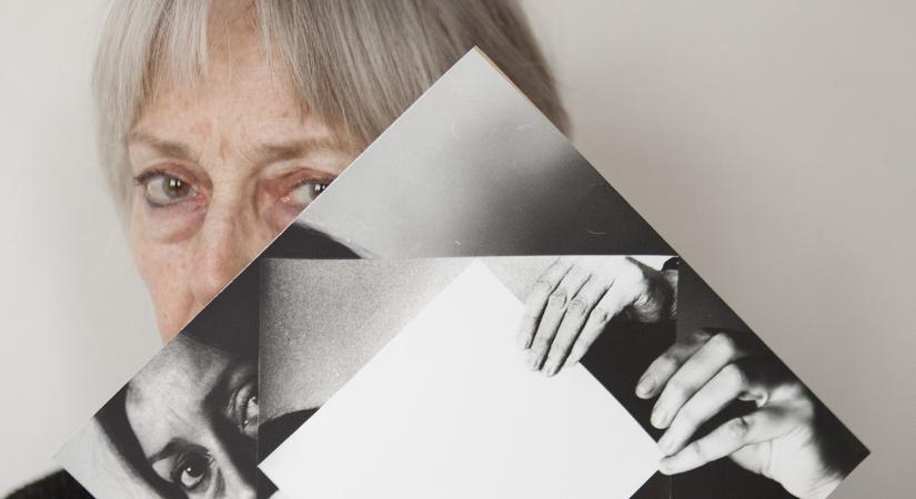 Fibonaccitól Kassákon át a mágikus négyzetig – hol a matematika Maurer Dóra művészetében?