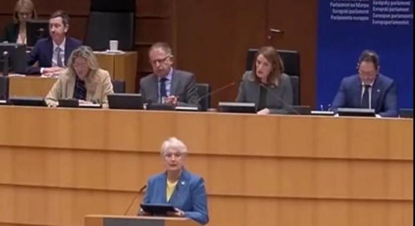 Ilyet még biztos nem látott – Szlava Ukraini kórus alakult az Európai Parlamentben