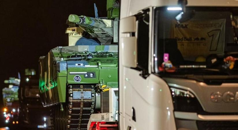 Megérkeztek a magyar harckocsik Hajdúhadházra – fotókkal