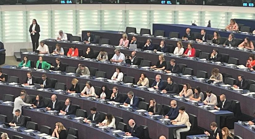 Az orosz agresszió évfordulóján Belaruszt is a földbe döngölte az Európai Parlament