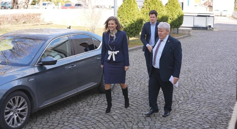 A térségben tett látogatást az Energiaügyi Minisztérium környezetügyért felelős államtitkára