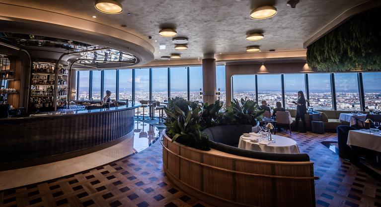 Elrendelte a bíróság a Virtu étteremben történt késelés gyanúsítottjának letartóztatását