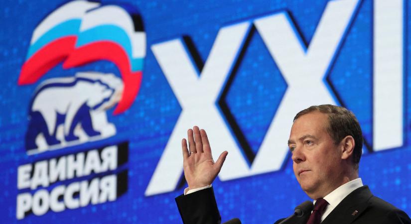 Az orosz hírszerzés azzal vádolta a briteket és a franciákat, hogy atomfegyvert adnának Ukrajnának, Medvegyev azonnal nukleáris csapásokkal fenyegetőzött