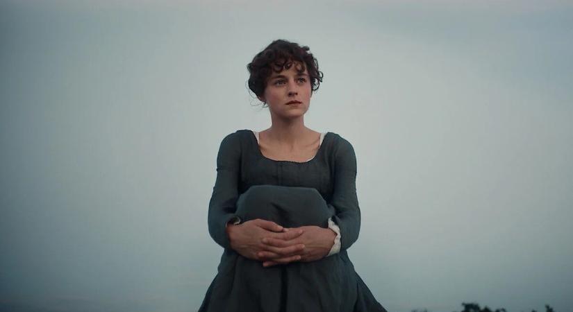 Megjött a netflixes Büszkeség és balítélet-sorozat első kedvcsinálója előzetese, amiben Emma Corrin karaktere mellett Mr. Darcy is feltűnik