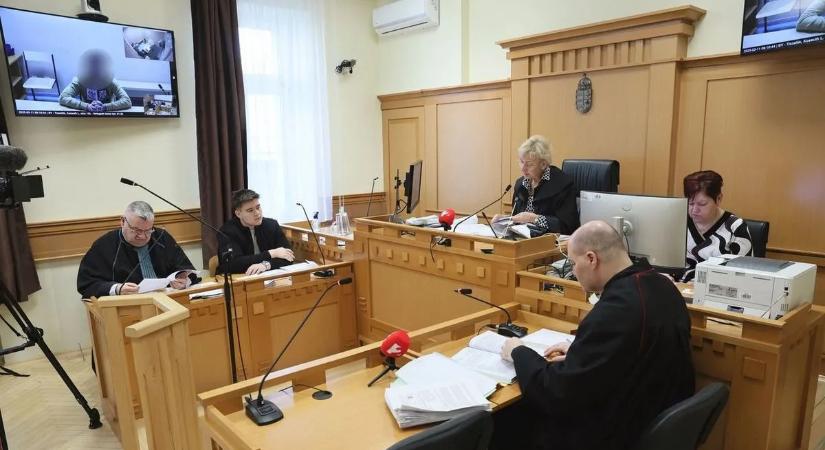 Macsétával törte be ismerőse fejét a szabolcsi férfi, de azt állítja, nem akarta bántani