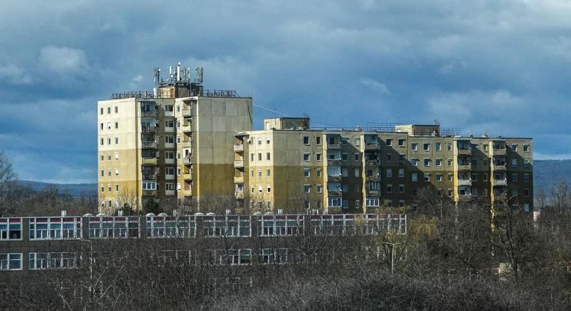 Napos fordulat vagy meglepetés? Ezt tartogatja a holnapi időjárás Veszprémben