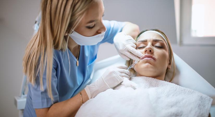 Az ajaktöltés rejtett kockázatai – amikről nem beszélnek az Instagramon