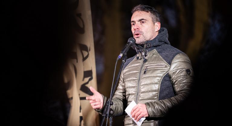 Válaszolt Vona Gábornak az NMHH elnöke: A hatóságnak nincs jogköre a Facebookon közzétett tartalmak vizsgálatára