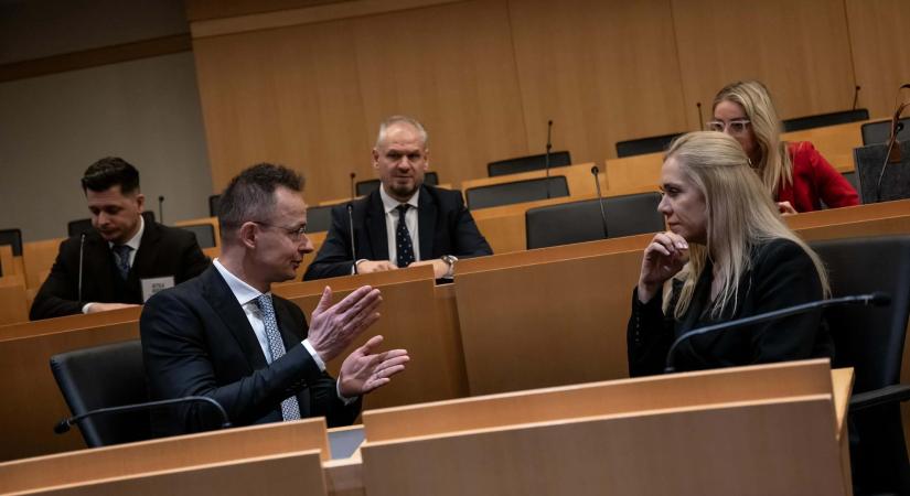 Szijjártó Péter: Magyarország és Szlovákia a végsőkig ellenáll az ukrán zsarolásnak