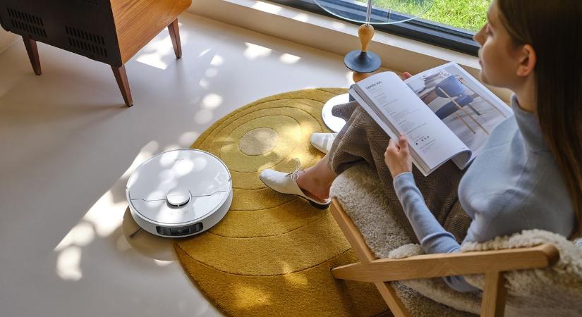 A kétcentis küszöbön is átmegy, hetekig rá sem kell nézni – a porszívó, amivel be akarják venni a magyar piacot