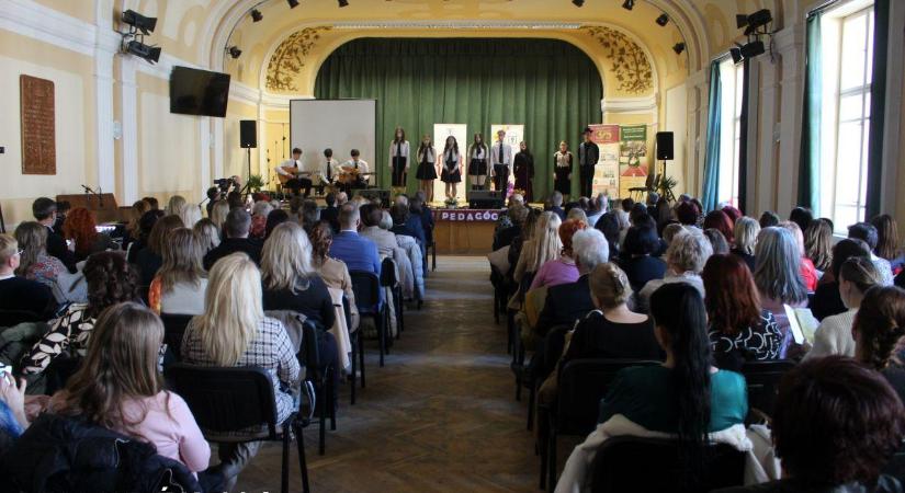 Harminc év közösségben – megnyílt a XXX. Komáromi Pedagógiai Napok