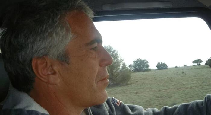 Nyilvánosságra került az Epstein-archívum