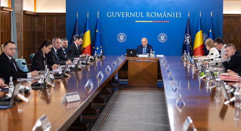 Utcai tiltakozások közepette, rendkívüli ülésen a reformok