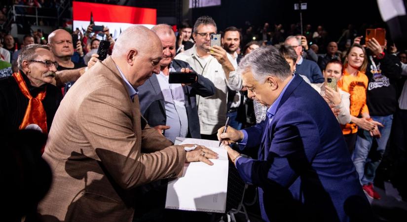 Ismét "hazai pályán" jár Orbán Viktor miniszterelnök