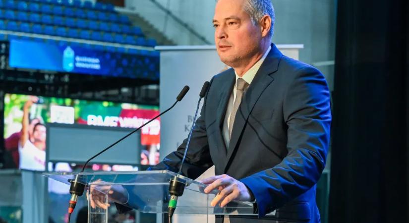 Sára Botond főispán: A kormányhivatal vizsgálja, hogy van-e kizáró ok, ami miatt Tüttő Kata nem lehet főpolgármester-helyettes