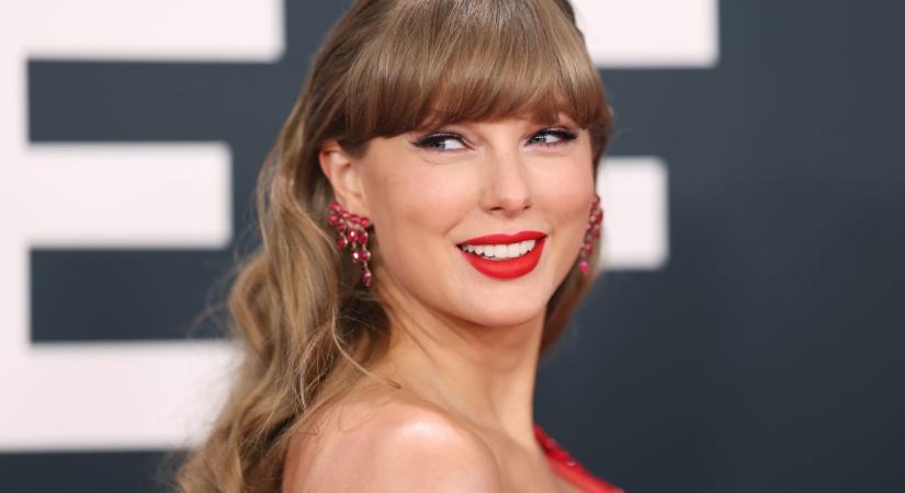 Taylor Swift sminkmentes felvételeken mutatta meg az arcát