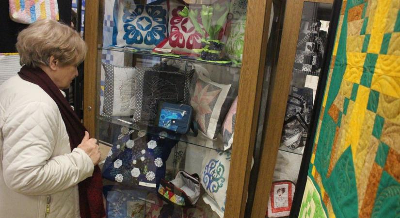 A kreatív kézimunka révén alkotnak remek közösséget