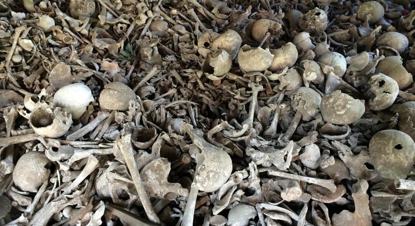 Tömeggyilkosság áldozatai lehetnek a szerbiai tömegsírban talált nők és gyerekek