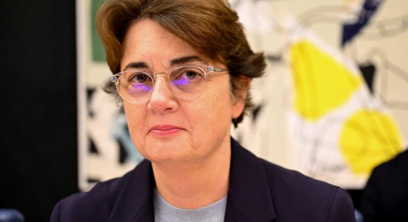 Lemondott a Louvre elnöke, miután volt a múzeumban négy hónap alatt rablás, csalás és leázás is