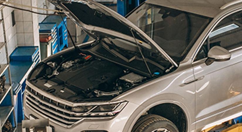 Adamkó Tamás – Autószerviz