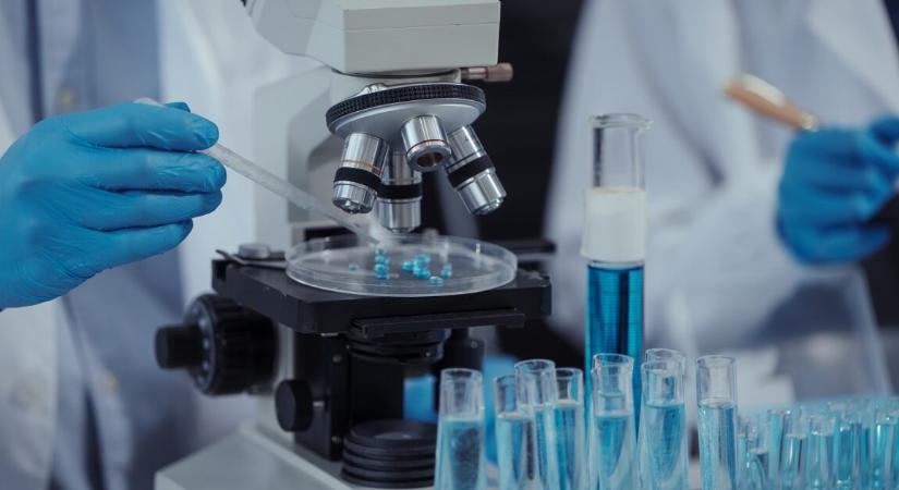 Univerzális orrspray‑vakcinát fejlesztettek, ami COVID, influenza és tüdőgyulladás ellen is védhet