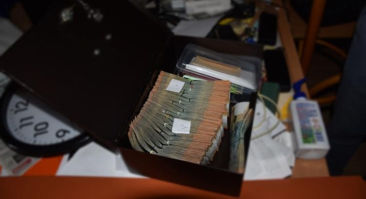 Vádemelési javaslat egy kanizsai osztályvezető főorvos és társai ellen