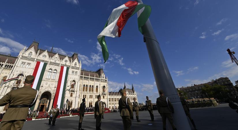 Lezárják a Kossuth Lajos teret és a Vértanúk terét