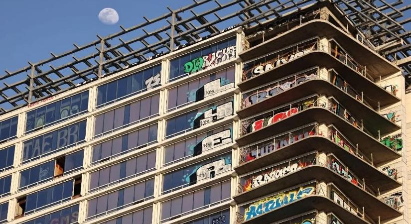 Vevőre találtak a híres graffiti tornyok, a bázisugrók és urbexesek kedvelt helye