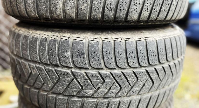 Az igazság a négyévszakos gumiról – ezeket a hibákat kerüld el az autószerelő szerint!