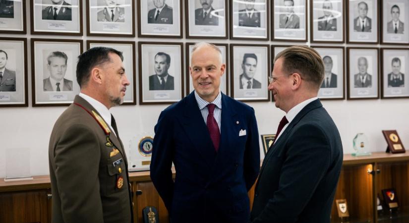 Magyarország az egyik legnagyobb nemzetbiztonsági kihívás alatt áll